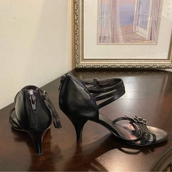 Nine West zipper back, open toe heels in Black - Picture 3 of 9